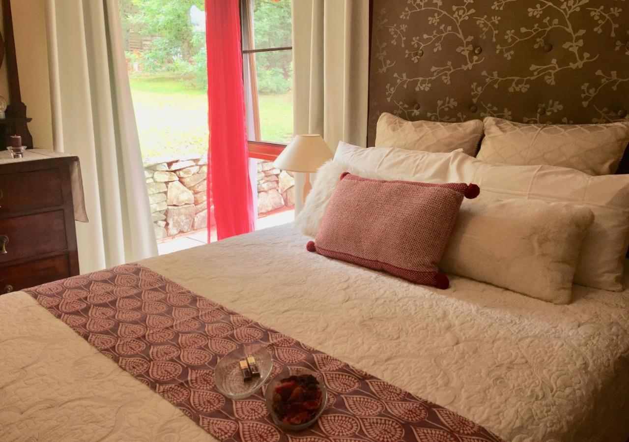 Crimson Villa Катумба Екстериор снимка
